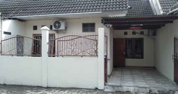 Exterior Nginap Jogja at Homestay Pakwah