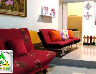 Lobby 2 HOUSE MARLEY 2 / VILLA 3 BEDROOM FREE WIFI & KARAOKE