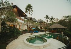 スイミングプール 6 Beji Hill Villa