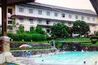 Kolam Renang Hotel Bukit Serelo Lahat