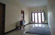 Lobi 5 3 Bedroom at Homestay Bandara