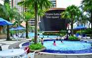 Swimming Pool 3 Empire Suites At Times Square 