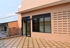 Exterior 5 J4 Homestay