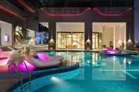 Swimming Pool Arte Plus KLCC by Luxury Suites Asia 