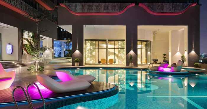 Swimming Pool Arte Plus KLCC by Luxury Suites Asia 