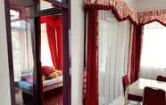 Kamar Tidur 7 Full House 7 Bedrooms at Villa Adelline