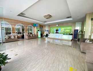 Sảnh chờ 2 Grand Bunda Hotel Syariah Bukittinggi