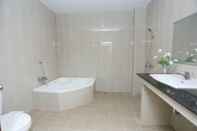 Toilet Kamar Harun Square Hotel