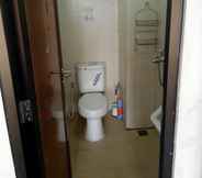 Toilet Kamar 5 Gateway Pasteur Apartemen By SPH