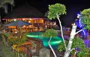 Swimming Pool 2 Ocean Terrace Suite & Spa Luxury Penida