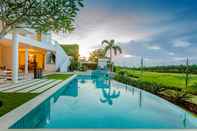 Kolam Renang Phocea Golf View Villa by Premier Hospitality Asia