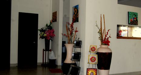 로비 2 Villa Tentram Puri Gading