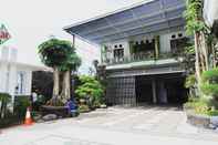 Exterior Cahaya Berlian Hotel 