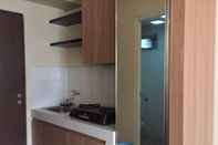 Kamar Tidur Apartment Studio The Suites Metro by Bayu Kingpro