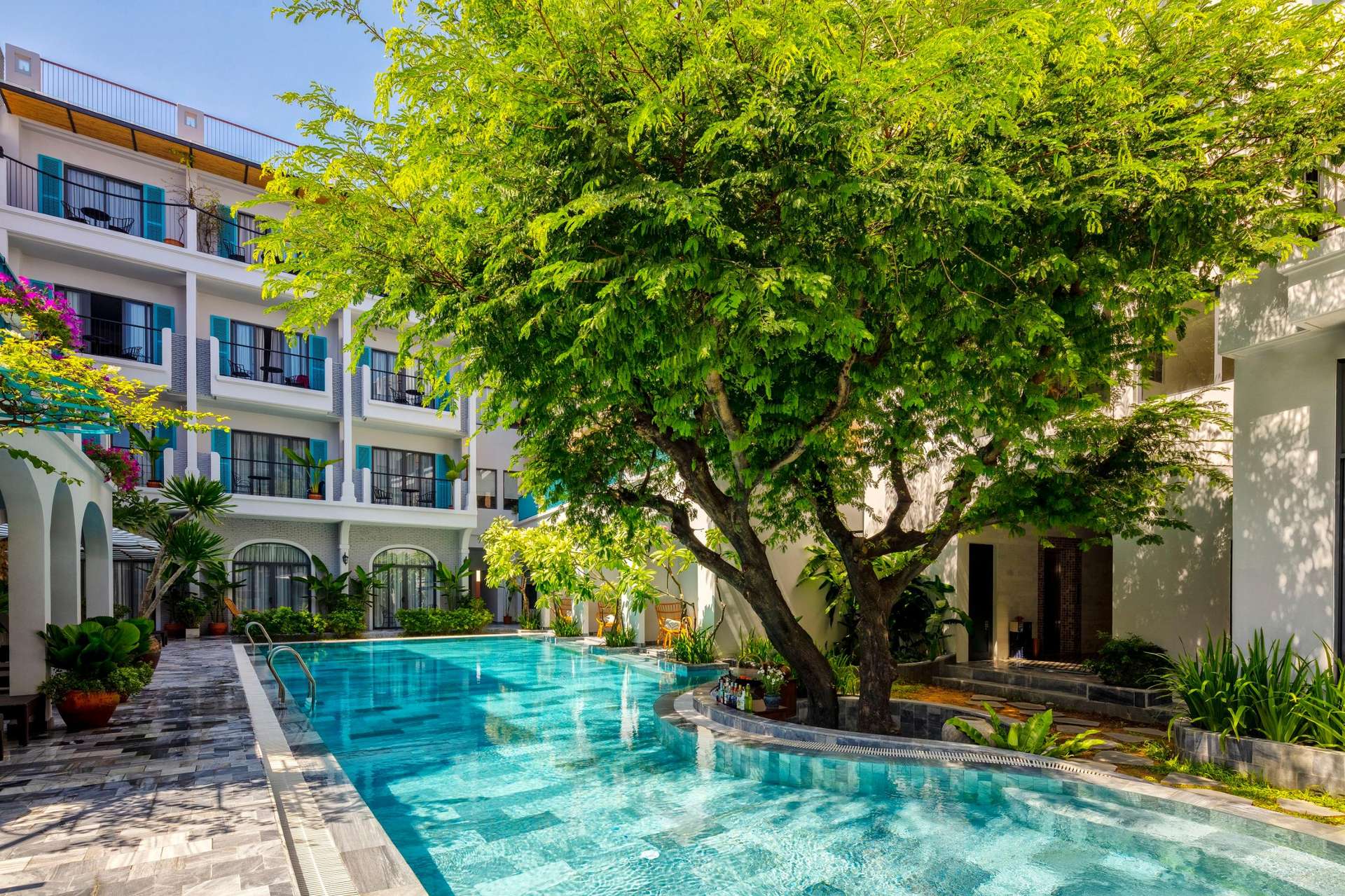 Salmalia Boutique Hotel & Spa - Khách sạn Đà Nẵng gần biển