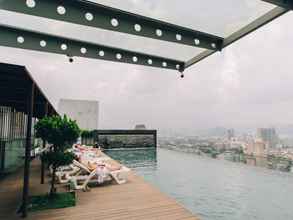 Swimming Pool 4 Regalia Residence Sky Pool Apartment