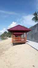 Quầy bar, cafe và phòng lounge 4 Century Beach Resort Gorontalo 