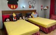 Kamar Tidur 6 Golden Pine Hotel