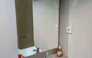 In-room Bathroom 7 Aryaduta Residence Unit 1611 Surabaya