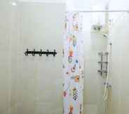 In-room Bathroom 6 Modern 2BR Northland Apartment near Ancol by Travelio
