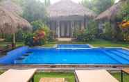 Swimming Pool 3 Balangan Surf Homestay