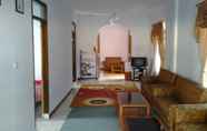 Lobi 3 Full House 4 Bedroom at Villa Guci Indah 77