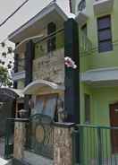 EXTERIOR_BUILDING Full House 4 Bedroom at Villa Guci Indah 77