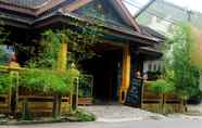 Exterior 2 Ayodhya Garden Hostel Yogyakarta by HOM