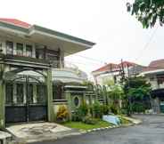 Exterior 3 Surabaya Homey near Supermall