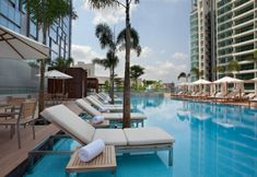 Swimming Pool 7 Oasia Hotel Novena, Singapore, by Far East Hospitality 