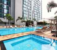 Hồ bơi 6 Oasia Hotel Novena, Singapore, by Far East Hospitality 