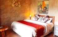 Kamar Tidur 5 Seruni Hotel Hobbit House