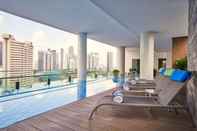 Swimming Pool Quincy Hotel Singapore by Far East Hospitality