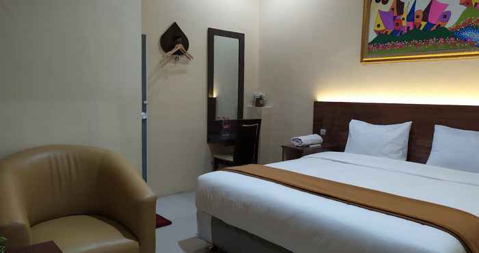 Bilik Tidur Grand Royal Hotel