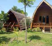 Bedroom 4 Pondok Pantai Bungalow 