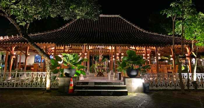 Restoran The Nalaya Hotel & Resto 