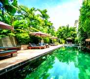 Swimming Pool 4 La Residence Blanc Angkor