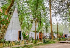 Bên ngoài 3 RedDoorz @ Apache Camp