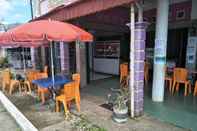 Bar, Cafe and Lounge Penginapan Dhilla B&B