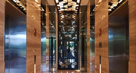 Lobby 2 Expressionz Professional Suites by VS