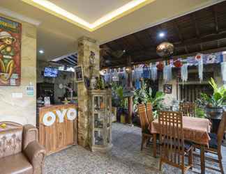 Lobi 2 OYO 401 The Frog Homestay Sanur