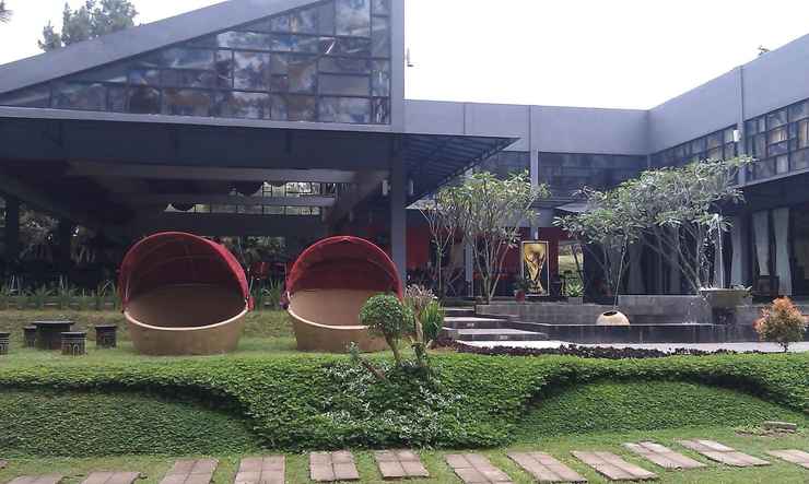 Hotel Taman Piknik in Cipanas, Puncak, West Java
