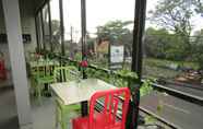 Quầy bar, cafe và phòng lounge 4 Green Costel