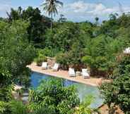 Swimming Pool 2 Tara Lodge