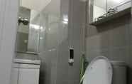 Toilet Kamar 5 Apartemen Bintaro Plaza Residence Tower Altiz by Angelynn