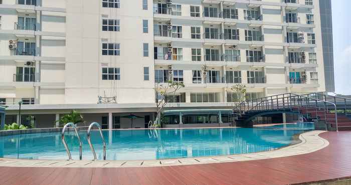 Kolam Renang New Big 1BR The Oasis Apartment by Travelio