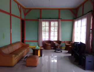 Lobi 2 Villa Venus Kencana