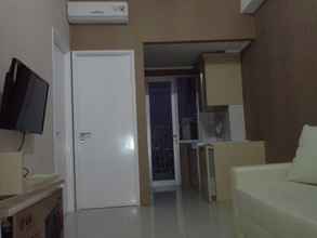 ห้องนอน 4 Comfy Room at Apartemen Season City (HNS)