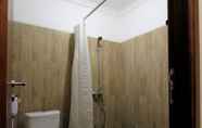 Toilet Kamar 7 Mulia Homestay Labuan Bajo