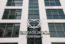 外部的 GUYASUKA X Suthisarn